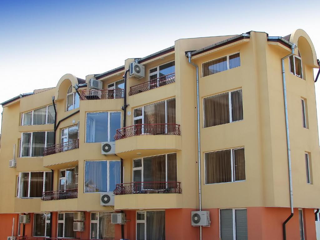 Panorama Krim Beach Apartment Ravda Exterior photo